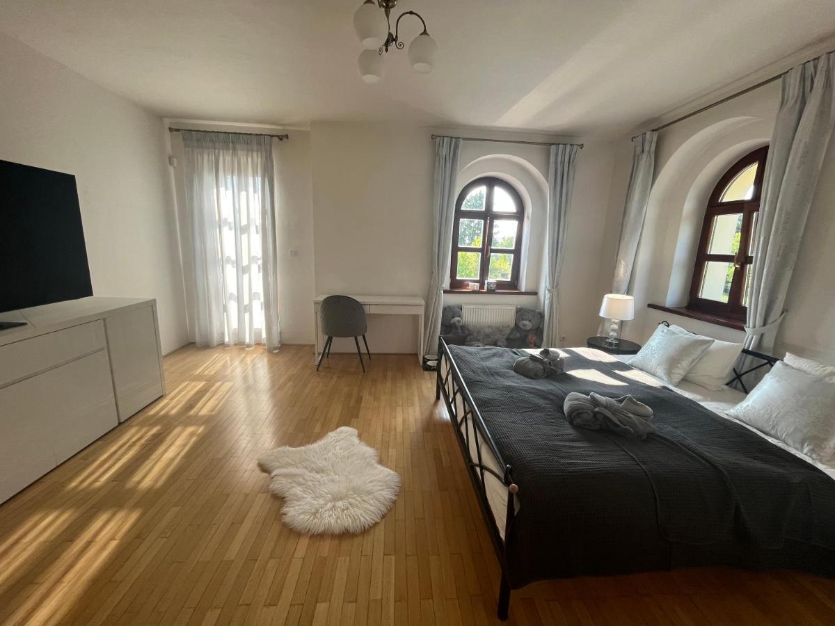 Dogs Resort And Spa Horni Bezdekov Ngoại thất bức ảnh